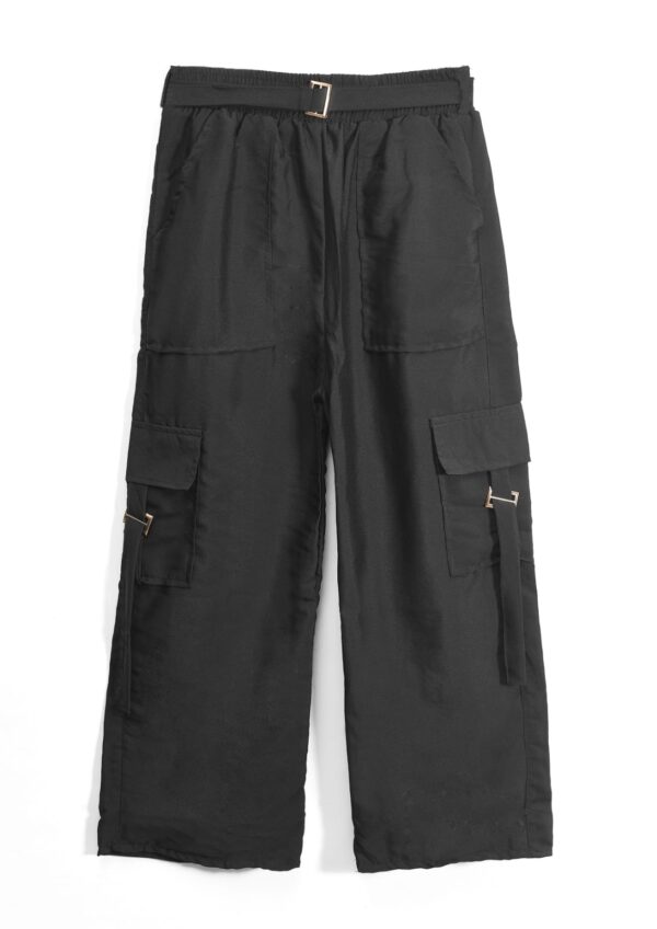 baggy trousers
