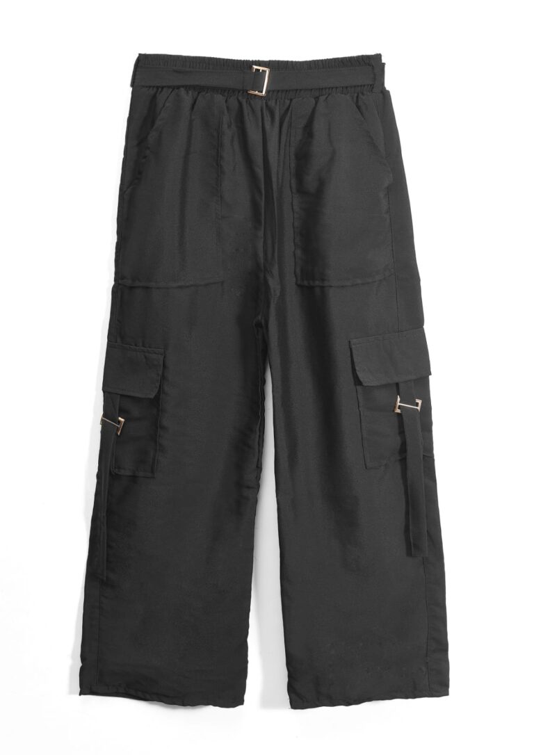 baggy trousers