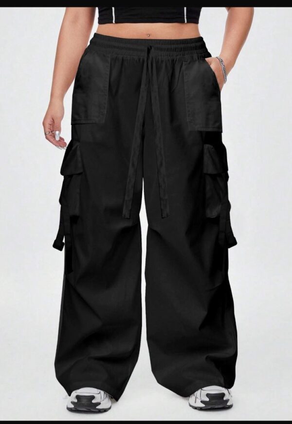 baggy trousers